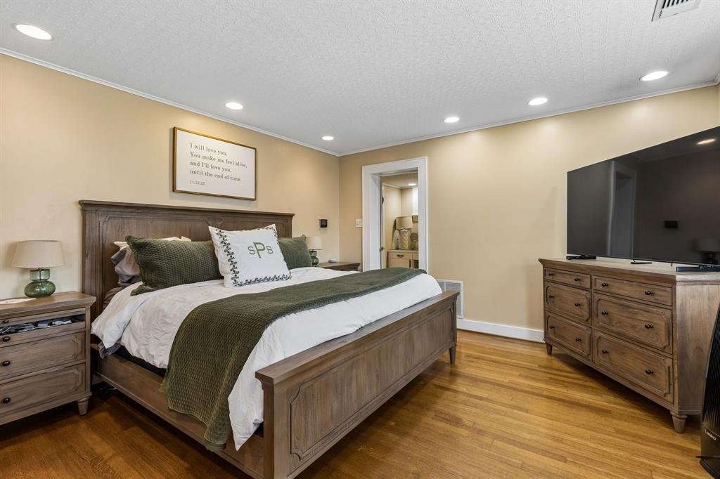 2235 Mistletoe Boulevard Property Photo 14