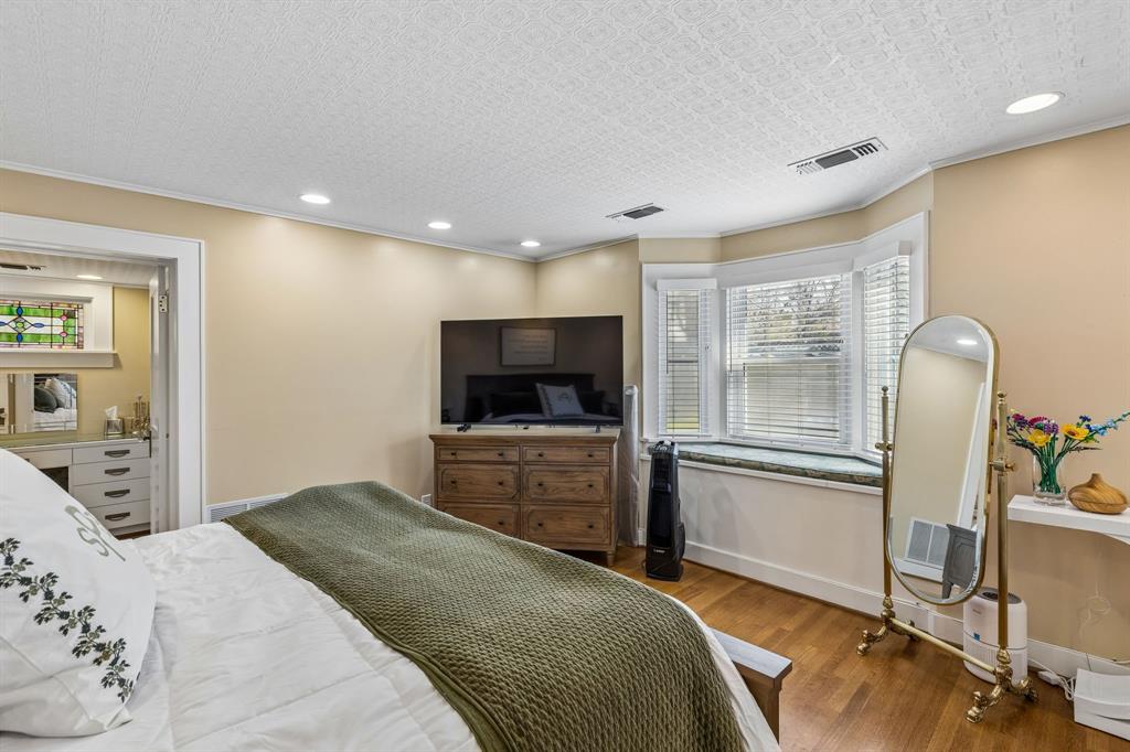 2235 Mistletoe Boulevard Property Photo 15