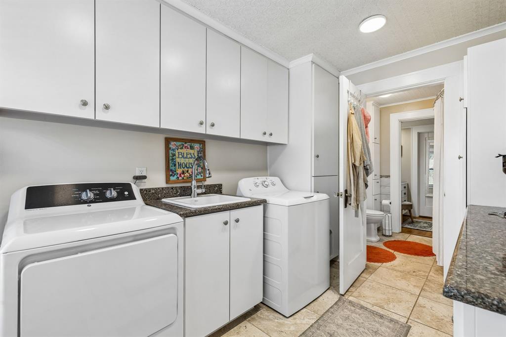 2235 Mistletoe Boulevard Property Photo 19