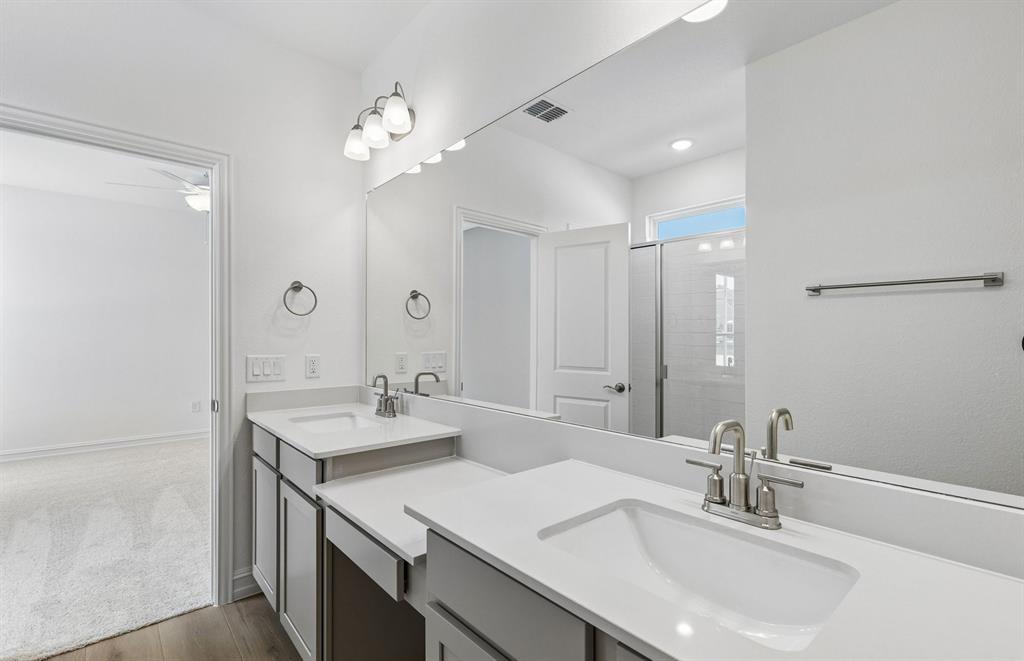 1316 Holmes Street Property Photo 14