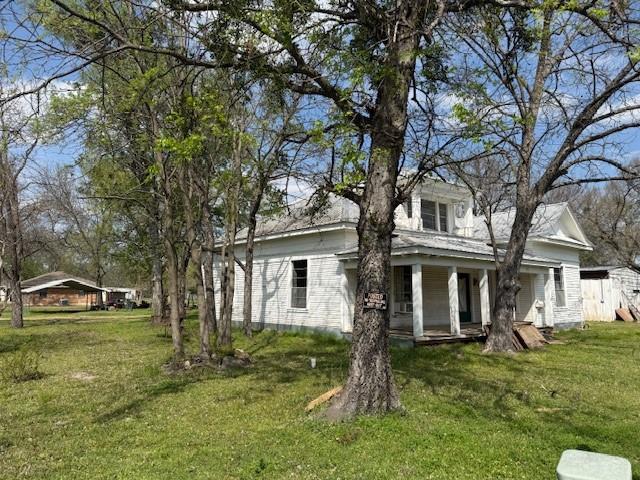 950 W Bonham Avenue Property Photo 1
