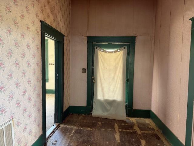 950 W Bonham Avenue Property Photo 2