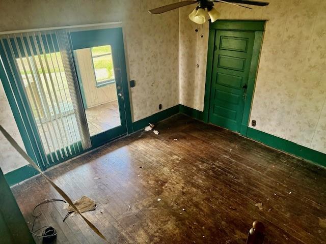 950 W Bonham Avenue Property Photo 4