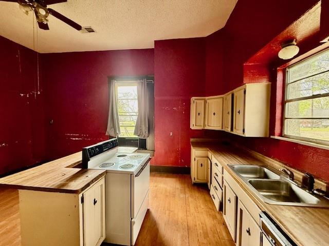 950 W Bonham Avenue Property Photo 10