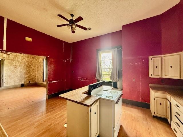 950 W Bonham Avenue Property Photo 12