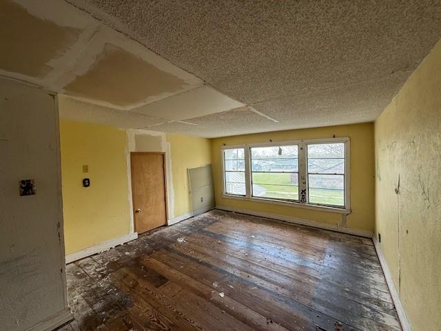 950 W Bonham Avenue Property Photo 17