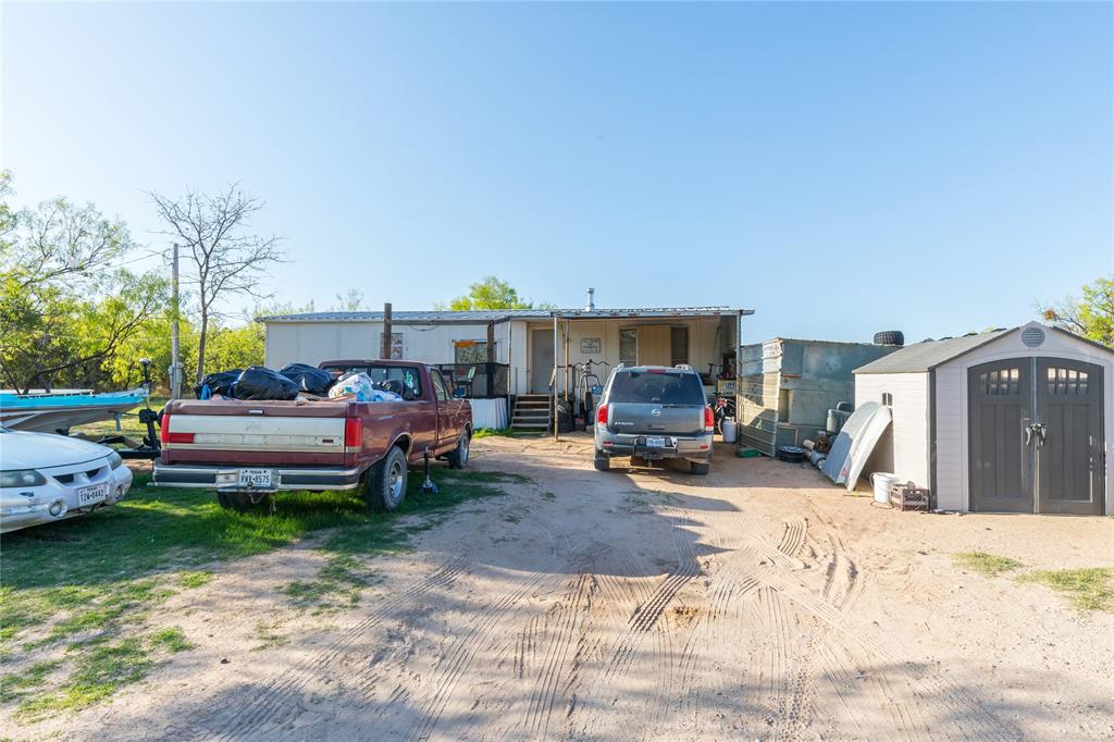 8169 Private Road 5072 Property Photo 6