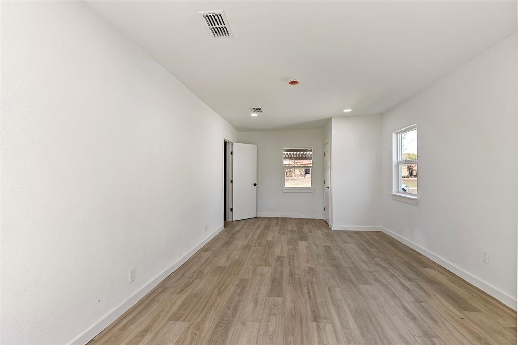 912 Wilkinson Drive Property Photo 14
