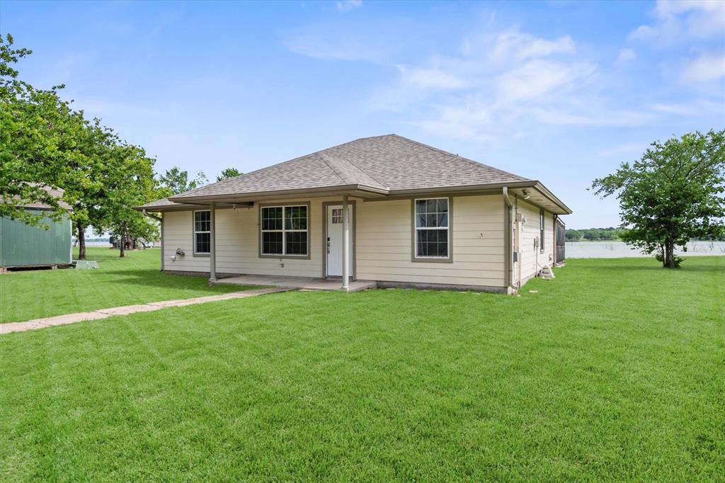 203 County Road 3124a Property Photo 2