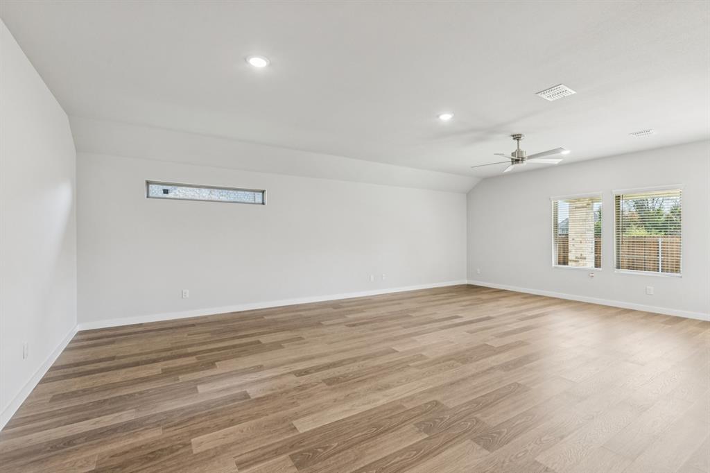 2107 Sunshining Road Property Photo 16