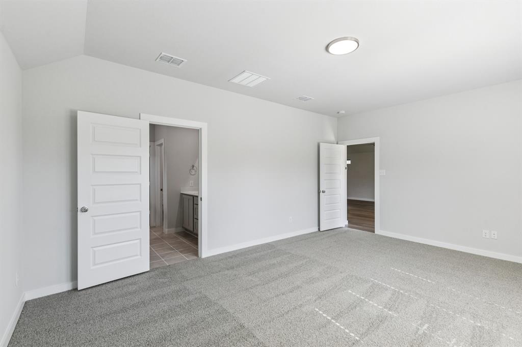 2107 Sunshining Road Property Photo 21