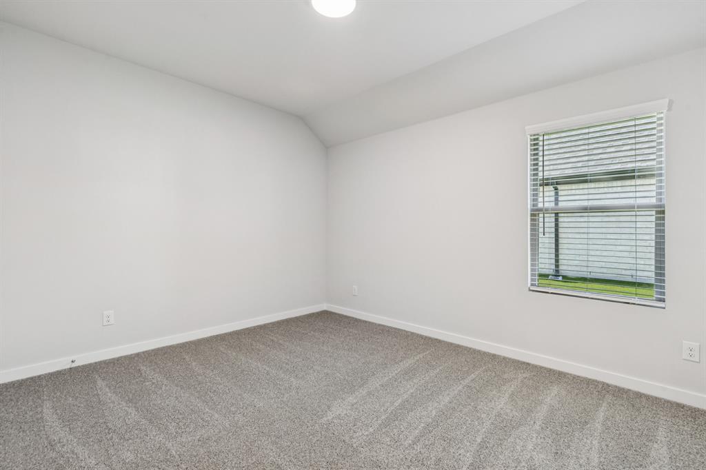 2107 Sunshining Road Property Photo 28