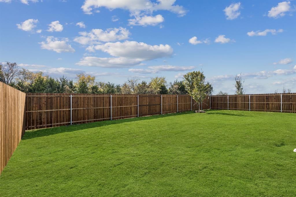 2107 Sunshining Road Property Photo 33