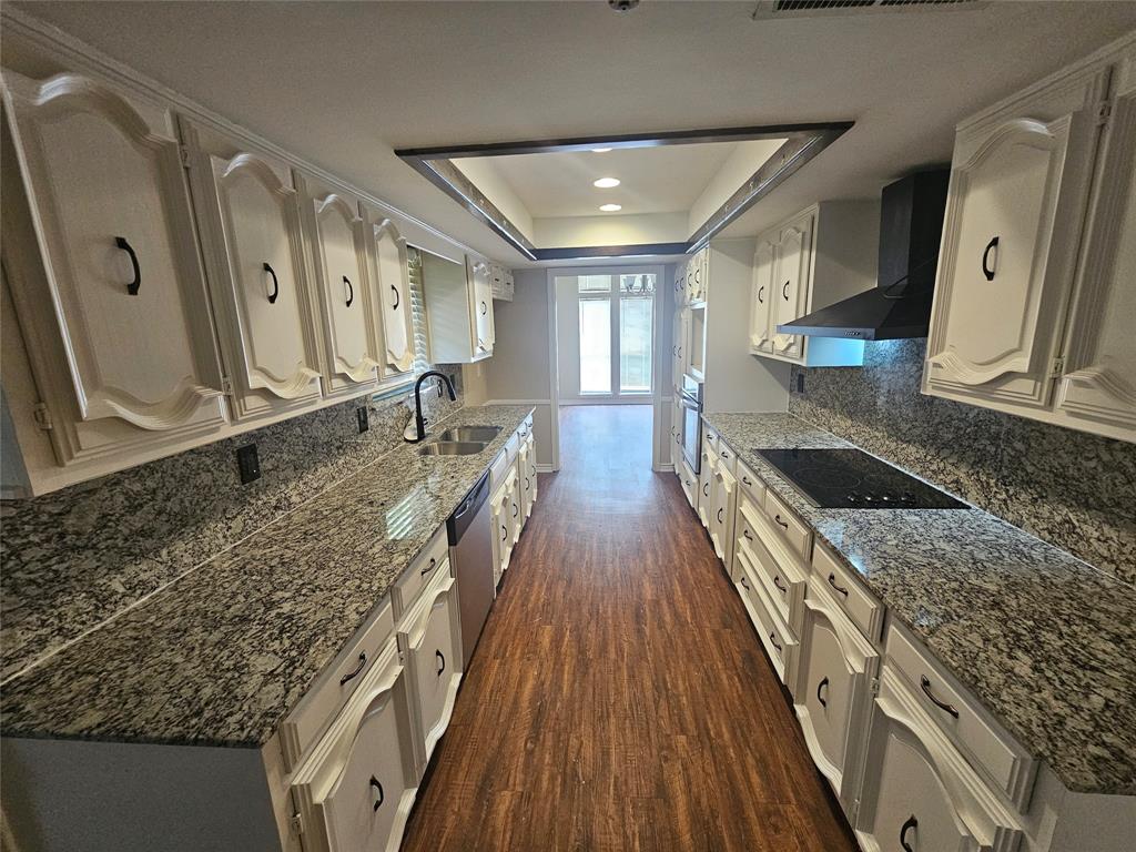 1340 Grand Teton Drive Property Photo 4