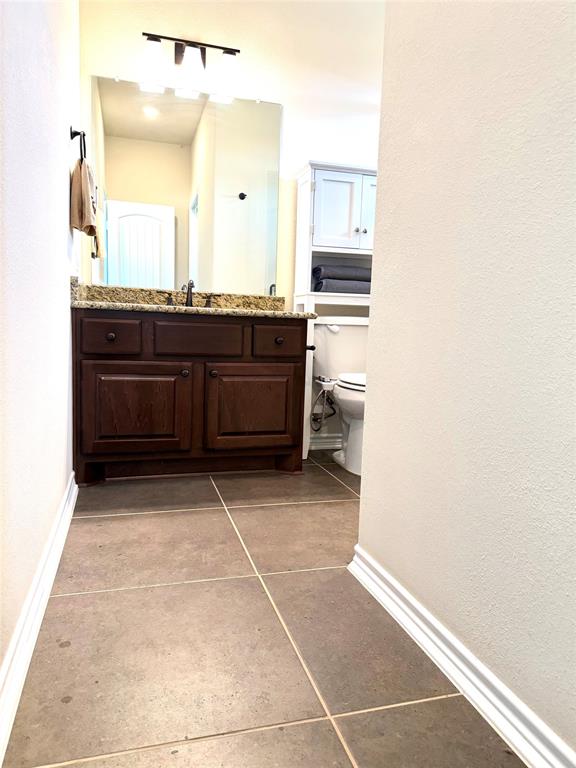 884 County Road 2900 Property Photo 29