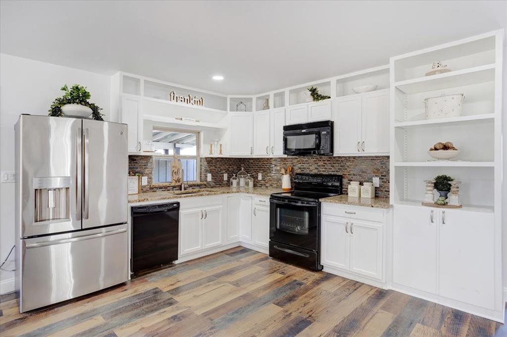 402 W Sam Rayburn Road Property Photo 15