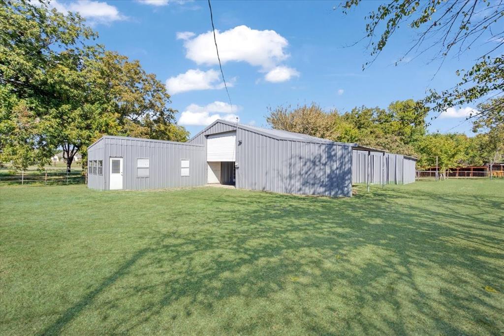 402 W Sam Rayburn Road Property Photo 28