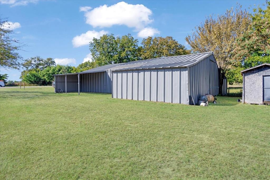 402 W Sam Rayburn Road Property Photo 32