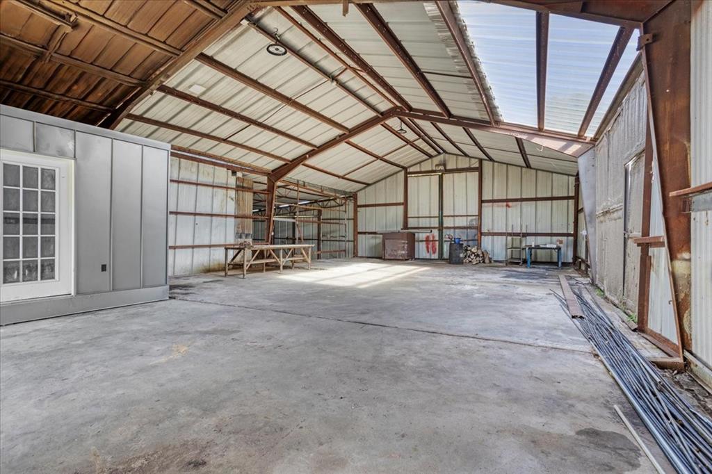 402 W Sam Rayburn Road Property Photo 34