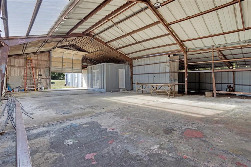 402 W Sam Rayburn Road Property Photo 35
