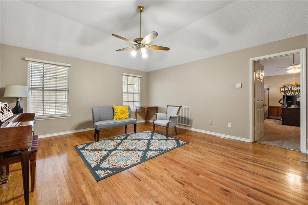 6111 Sandstone Drive Property Photo 13