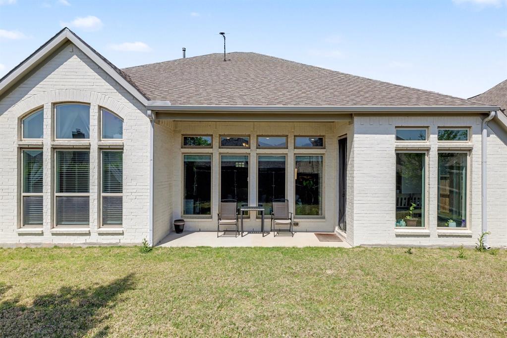 1423 Daisy Corner Drive Property Photo 14