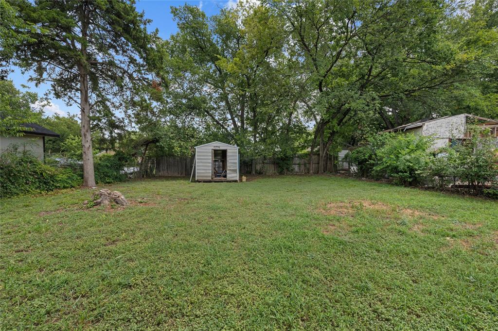 1212 Mclean Avenue Property Photo 9