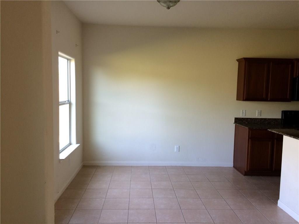 196 Dodge City Trail Property Photo 3