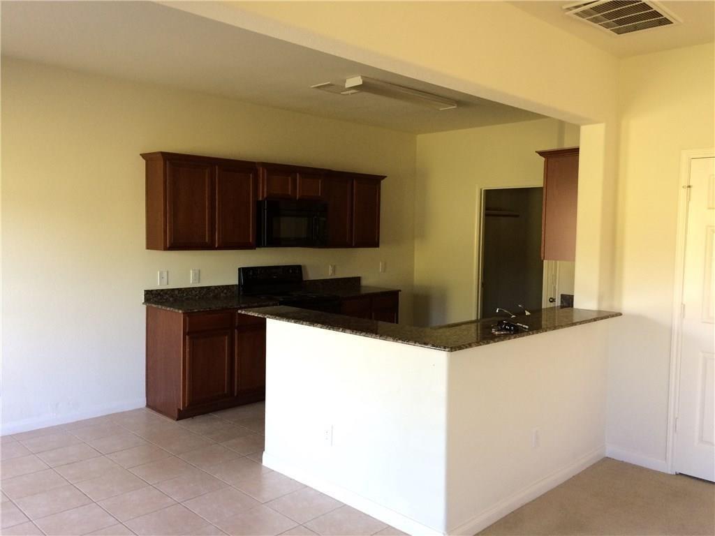 196 Dodge City Trail Property Photo 4