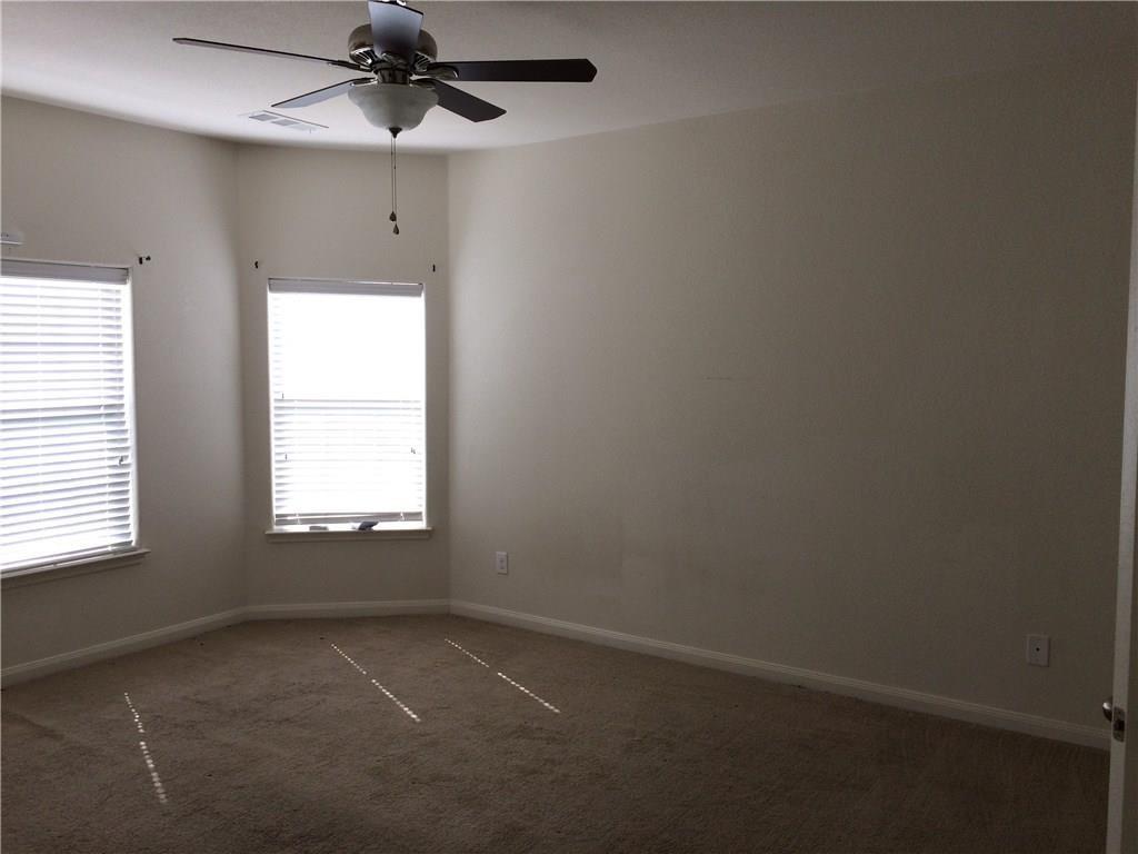 196 Dodge City Trail Property Photo 7