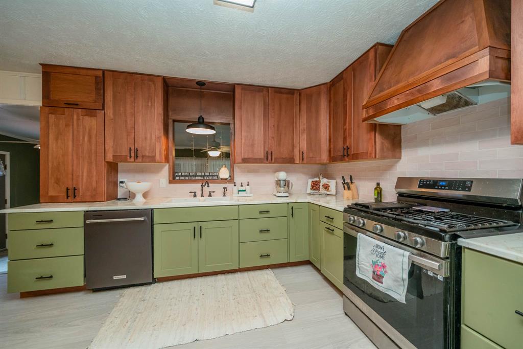 141 Cedar Street Property Photo 13