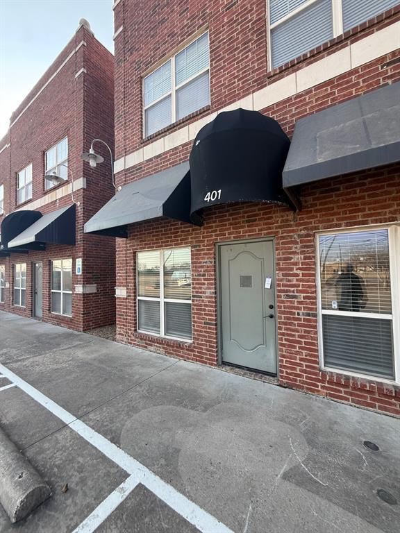 213 S State Highway 342