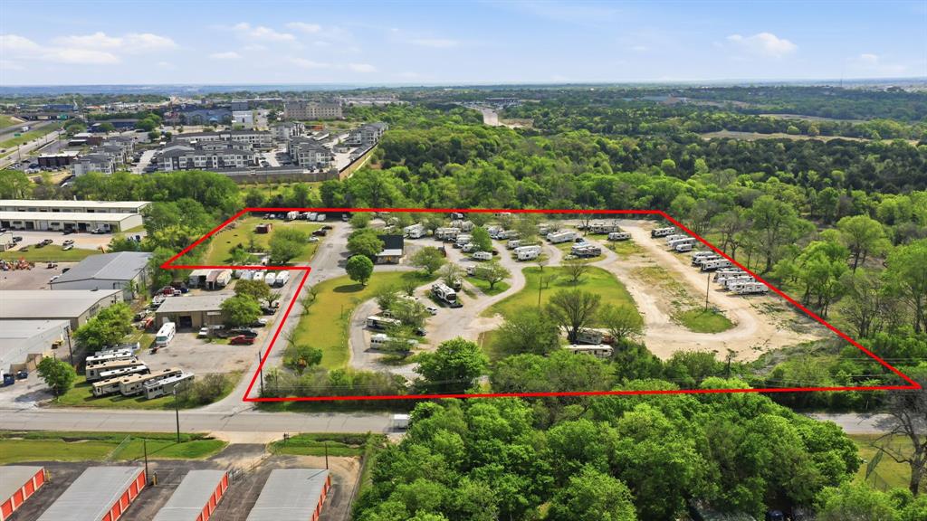 2205 Tin Top Road Property Photo 2
