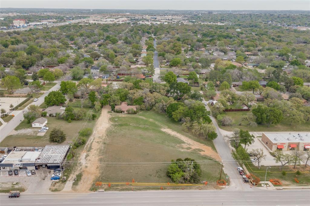 1228 W Hurst Boulevard Property Photo 4