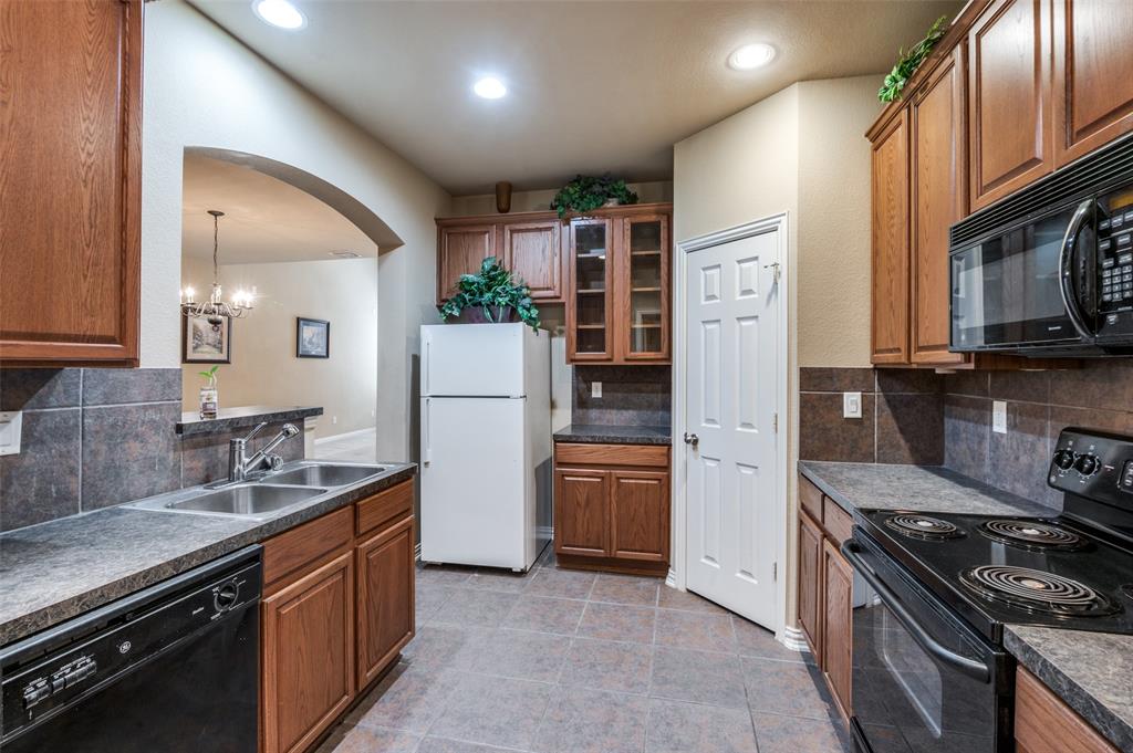 1840 Branch Trail Property Photo 6
