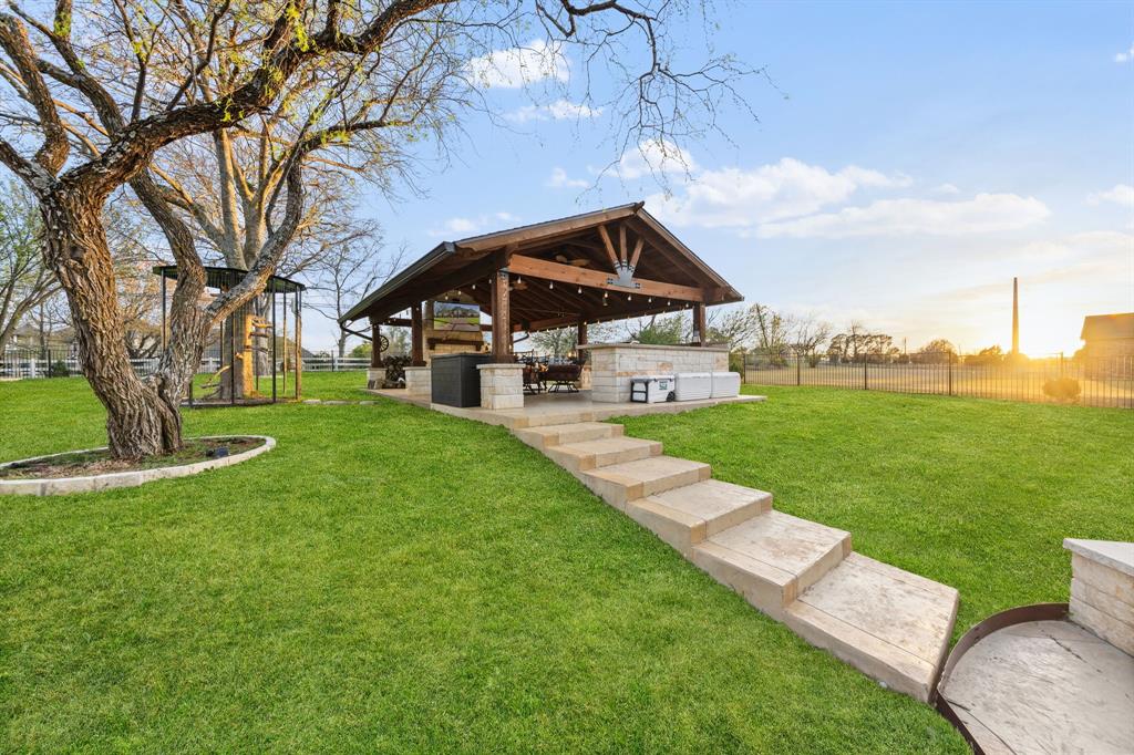 332 Sedona Falls Drive Property Photo 36