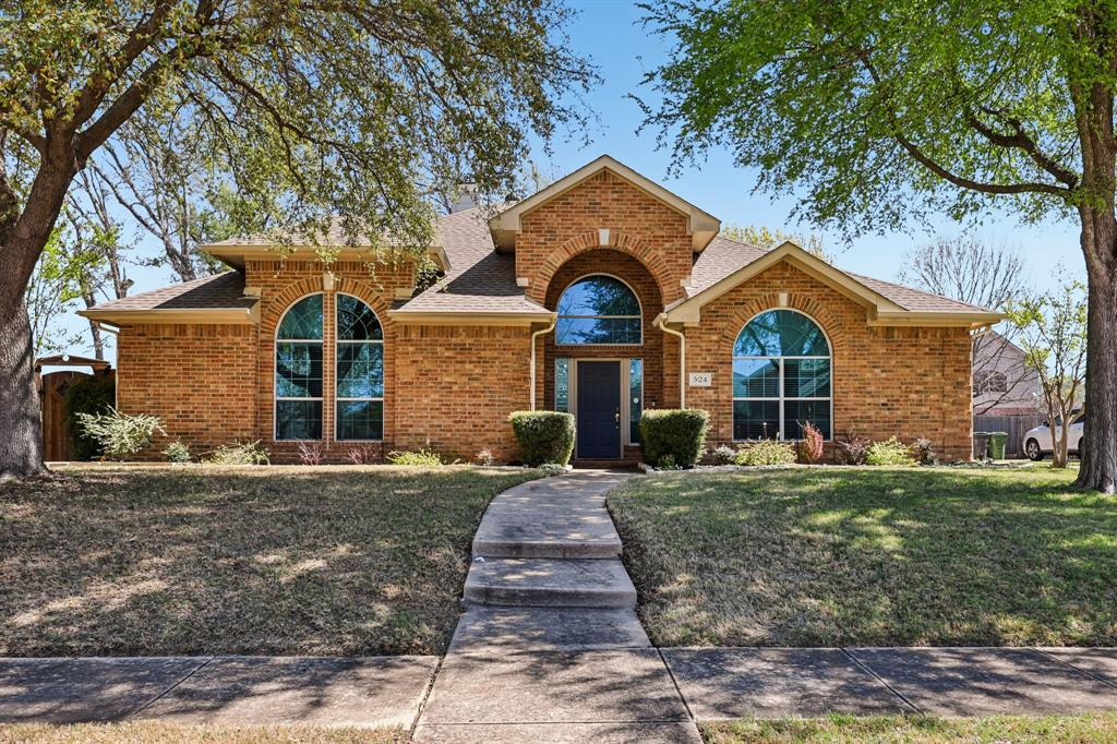 524 Jasmine Drive Property Photo 1