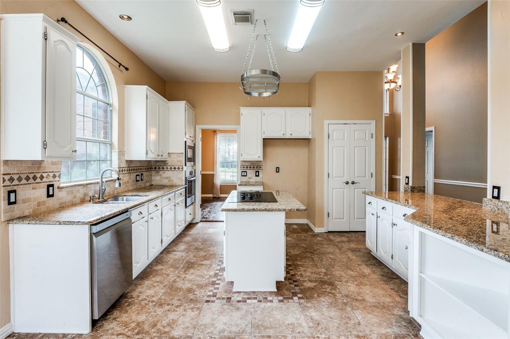 5613 Vicksburg Place Property Photo 6