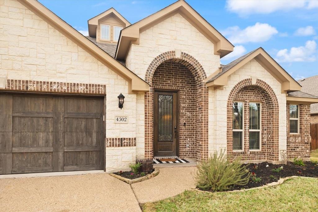 4302 Gleneagles