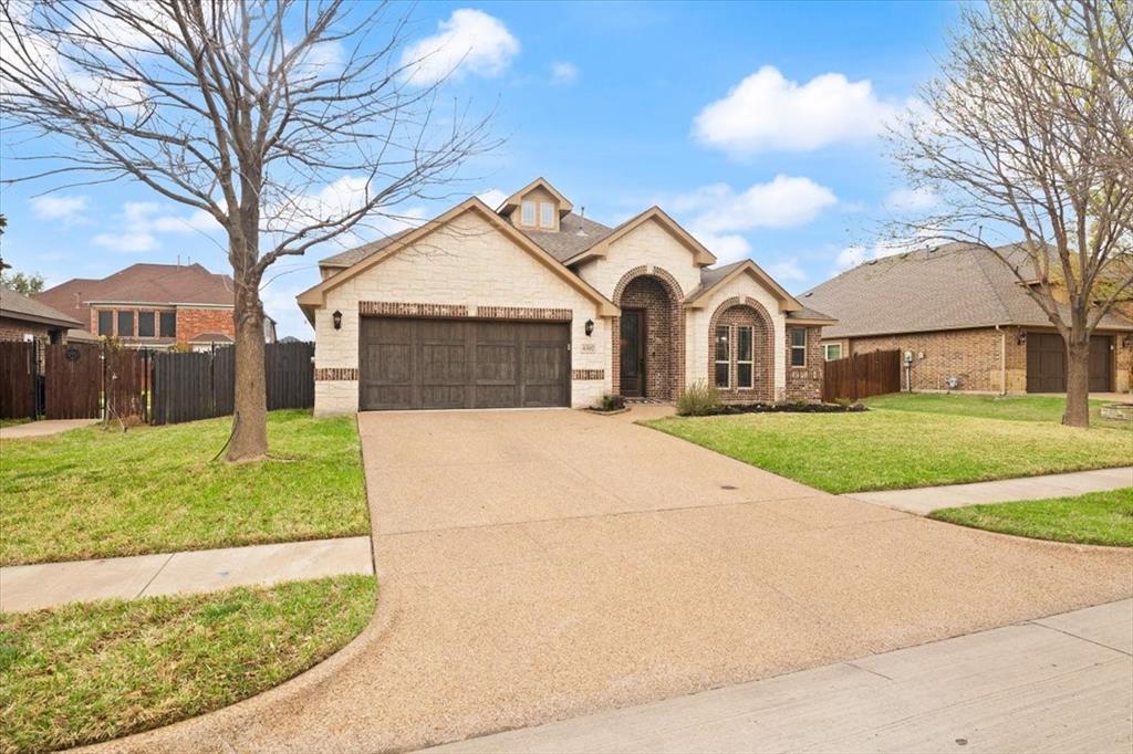 4302 Gleneagles Property Photo 3