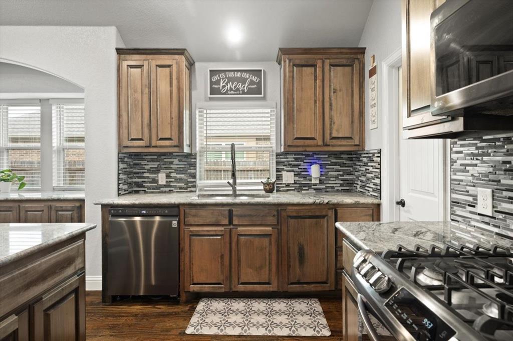4302 Gleneagles Property Photo 9