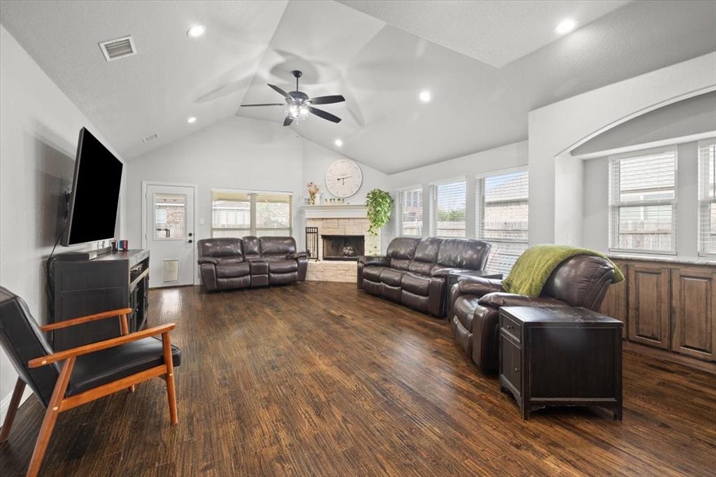 4302 Gleneagles Property Photo 13
