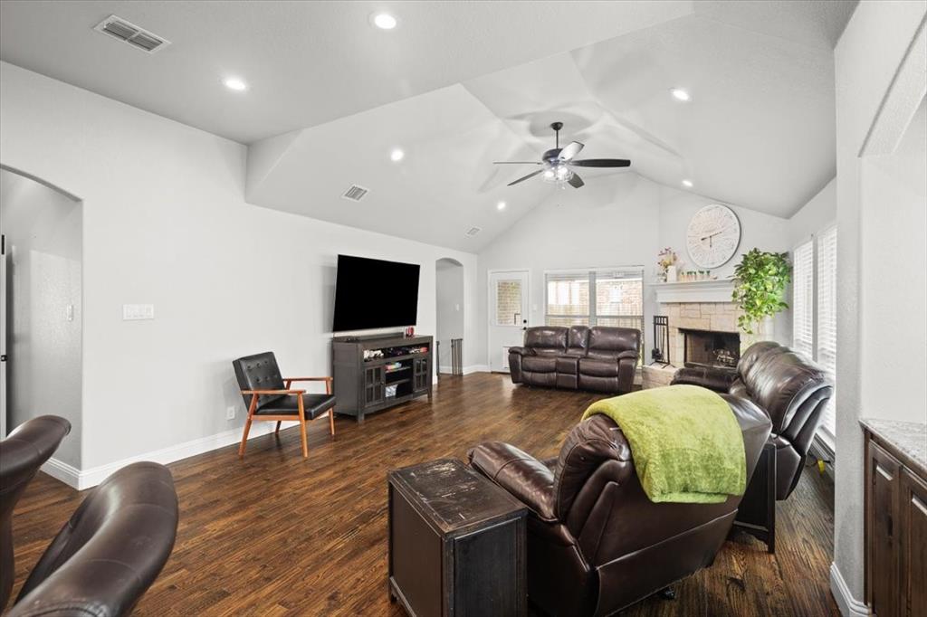 4302 Gleneagles Property Photo 16