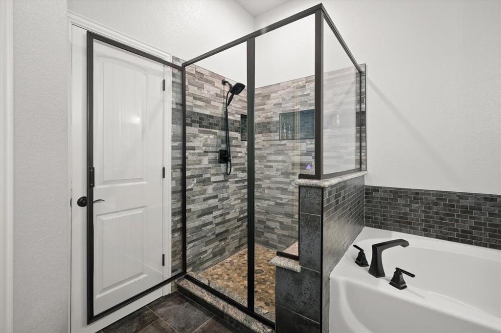 4302 Gleneagles Property Photo 22