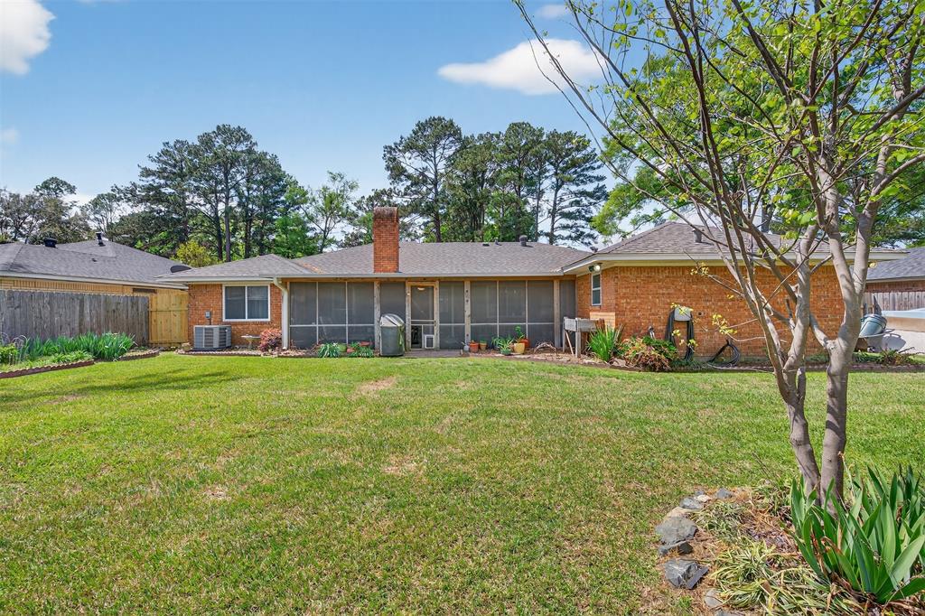 9813 High Point Drive Property Photo 18