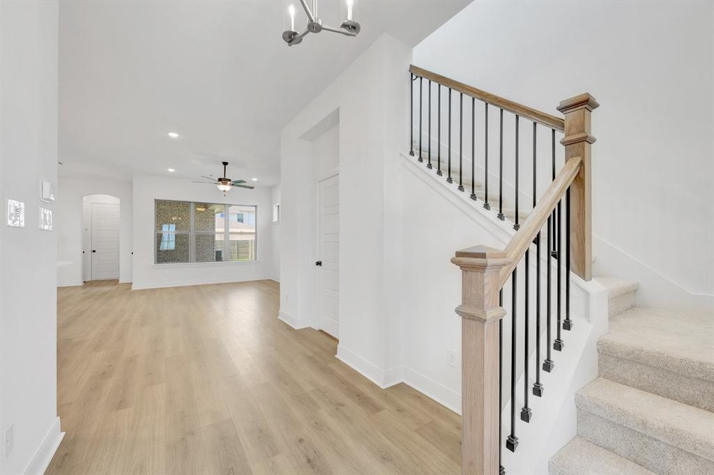 1321 Roundup Way Property Photo 6
