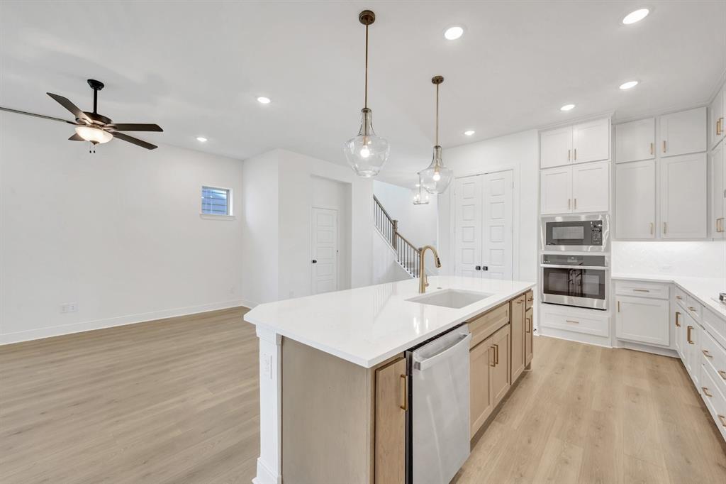1321 Roundup Way Property Photo 11