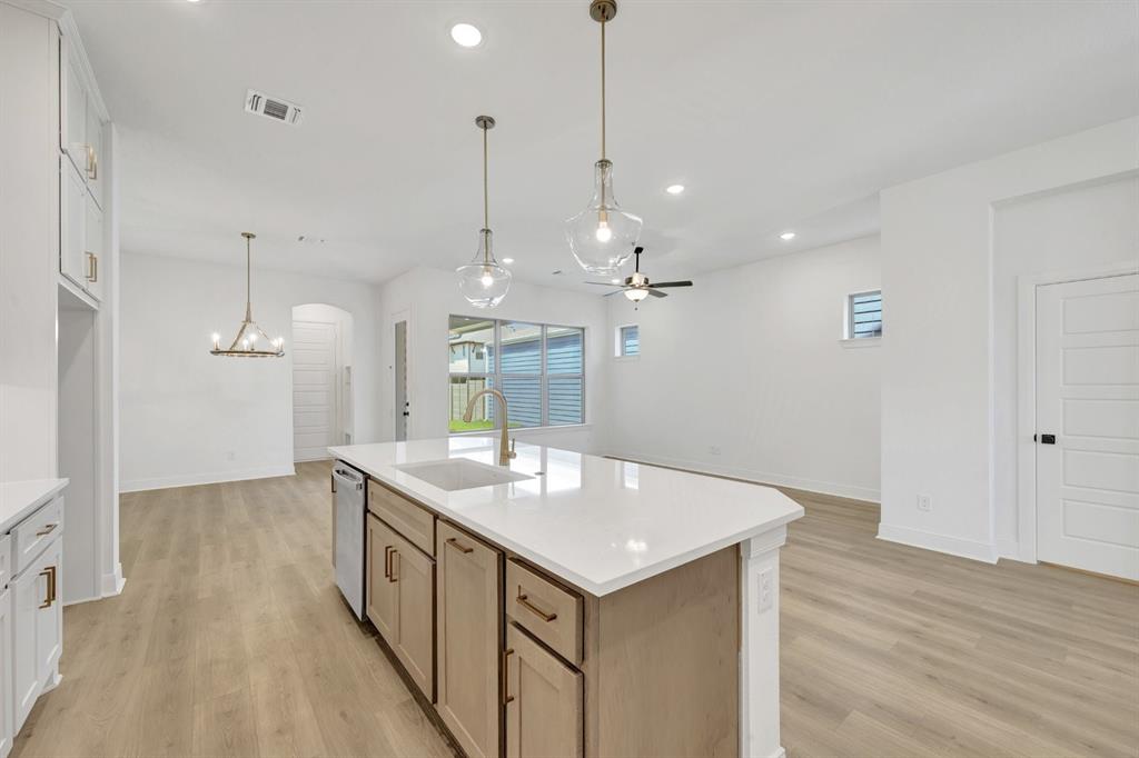 1321 Roundup Way Property Photo 13