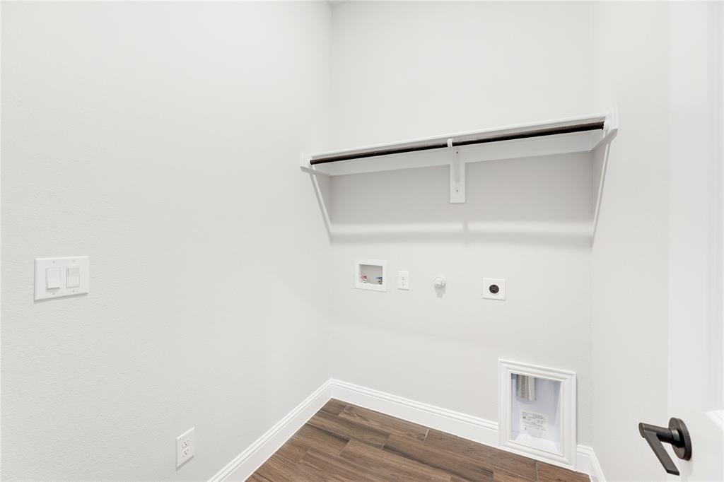 179 Creekside Drive Property Photo 9