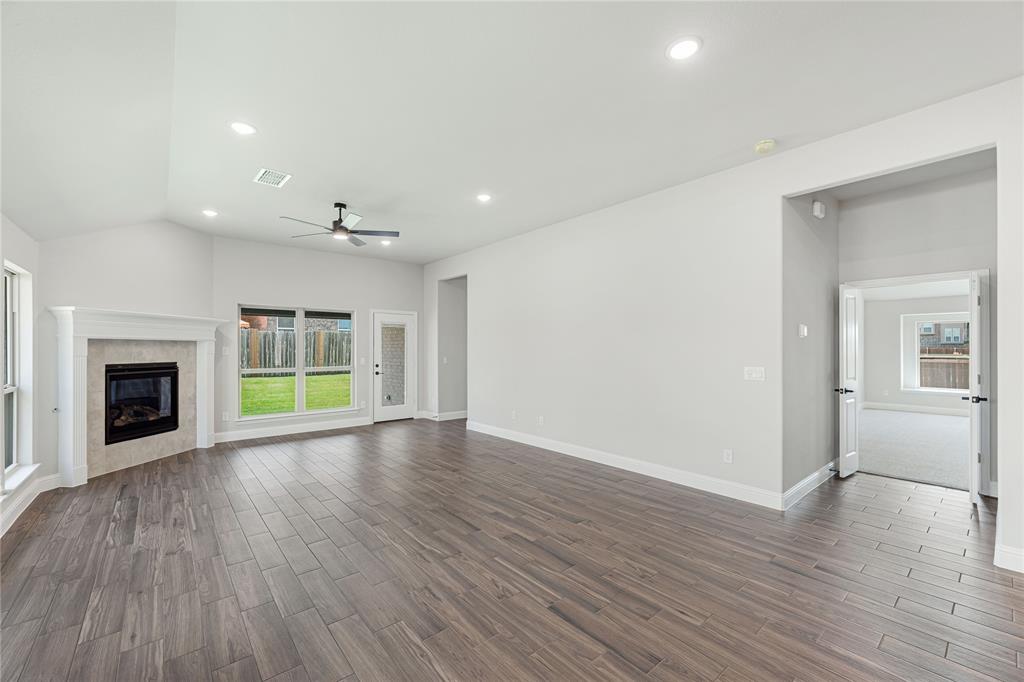 179 Creekside Drive Property Photo 16